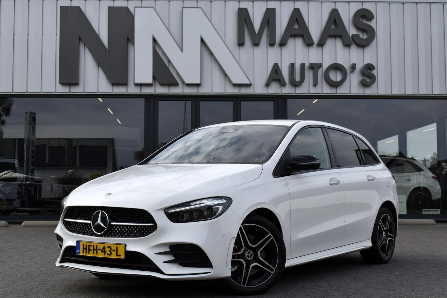 Mercedes-Benz B-klasse - 250 e AMG Line Facelift BTW - AutoWereld.nl