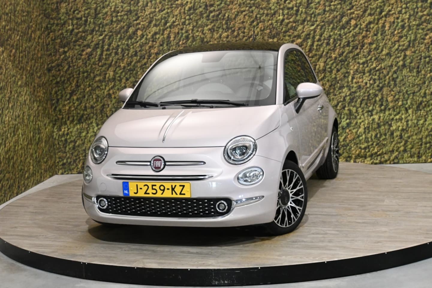 Fiat 500 - 1.0 Hybr. Star | Pink | Carplay | NAP - AutoWereld.nl