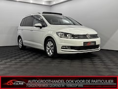 Volkswagen Touran - 1.2 TSI Comfortline 7p Pano, Navi, Parkeersensoren, Cruise control, Clima, Lichtmetalen ve