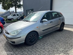 Ford Focus - 1.4-16V Cool Edition / AIRCO / NIEUWE APK /