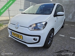 Volkswagen Up! - 1.0 75PK high up BlueMotion, Airco, Navigatie