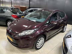 Ford Fiesta - 1.4 TREND / AIRCO / AUX / STOELVERW. / 5 DEURS / ISOFIX