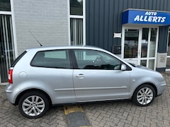 Volkswagen Polo - 1.4-16V HIGHLINE