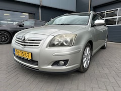 Toyota Avensis - 2.0 D4 met trekhaak, airco