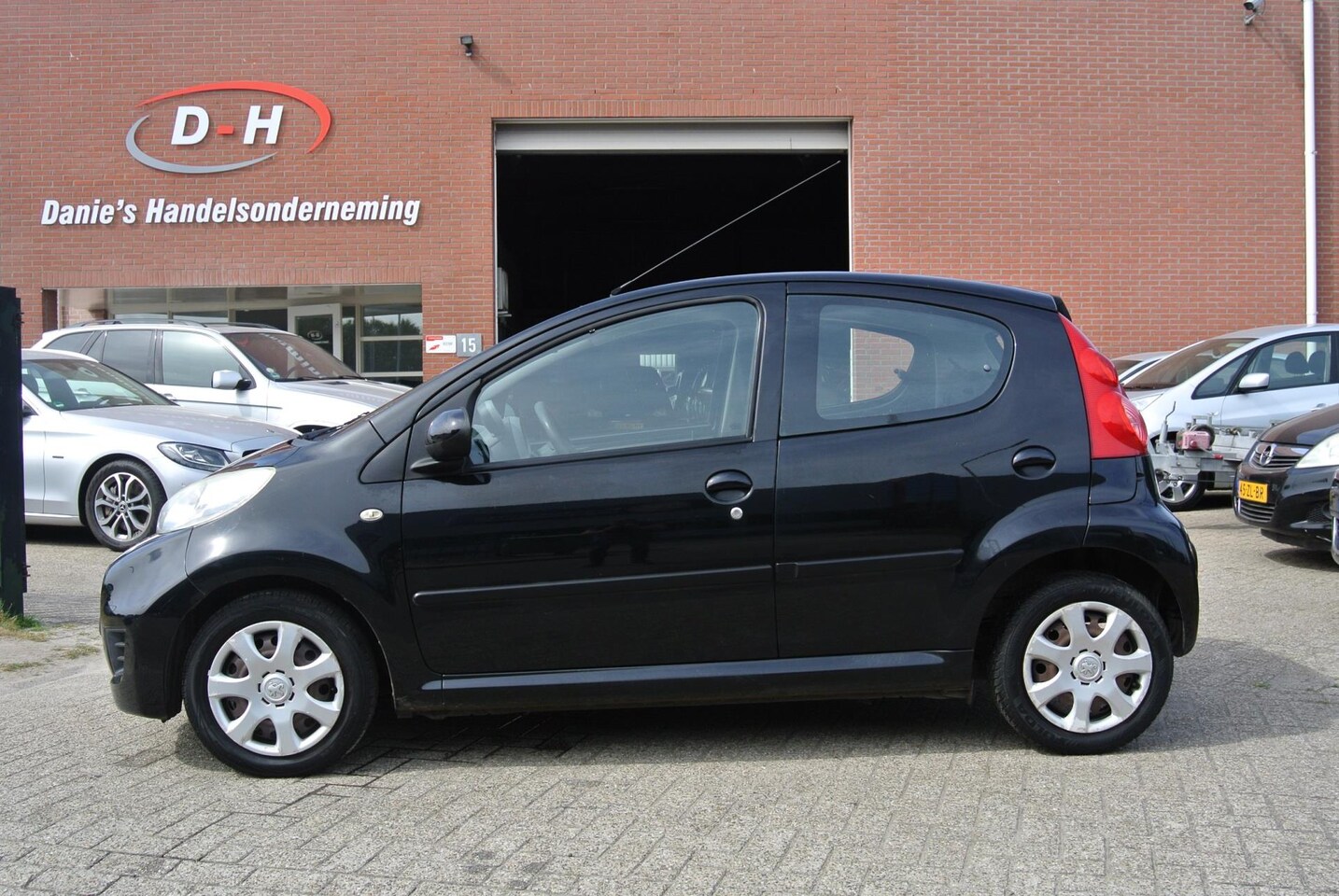 Peugeot 107 - 1.0-12V Sublime airco apk 02-03-2026 inruil mogelijk nap - AutoWereld.nl