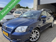 Toyota Avensis Wagon - 1.8 VVTi Linea Terra / Automaat / N.A.P