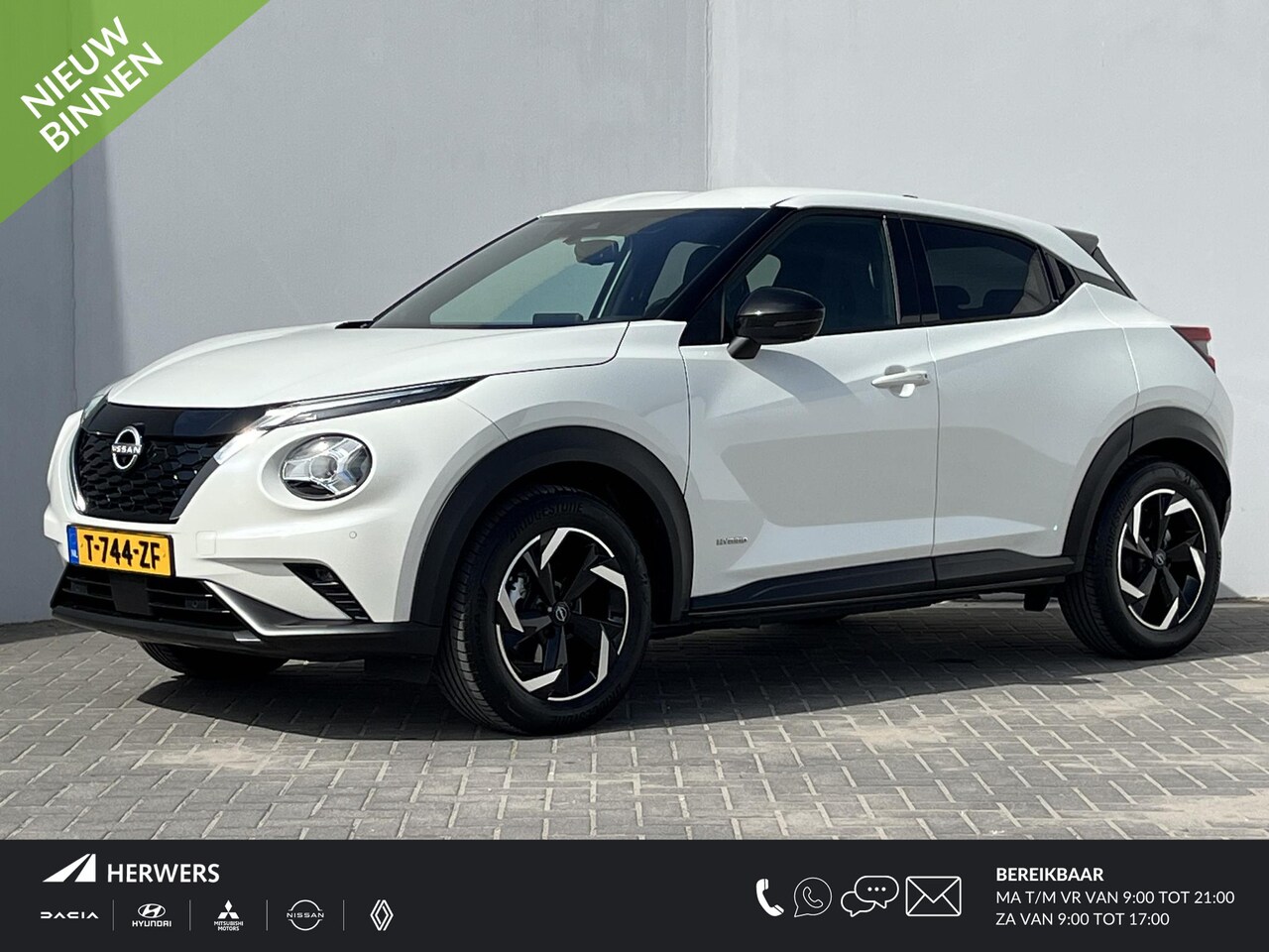Nissan Juke - 1.6 Hybrid Tekna Automaat / 100% Dealeronderhouden / 360° Camera / Apple Carplay & Android - AutoWereld.nl