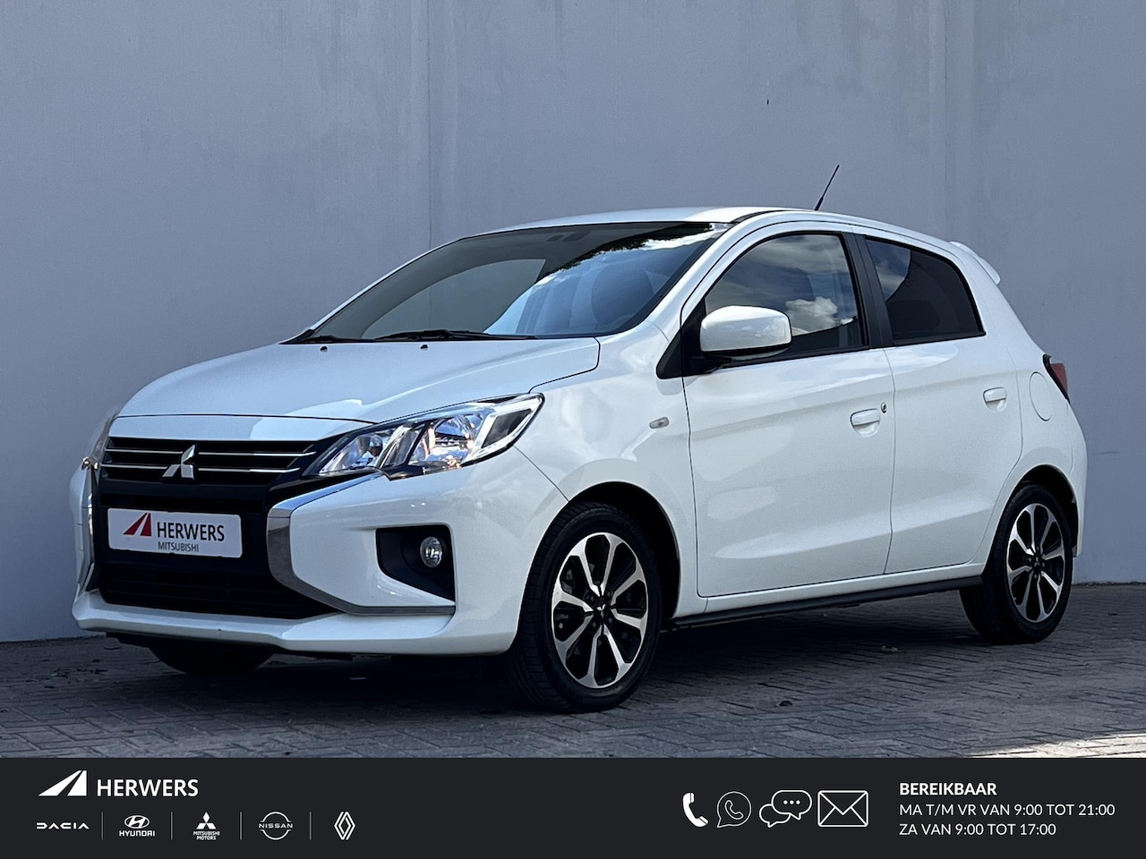 Mitsubishi Space Star - 1.2 Intense Automaat / Garantie tot 16-01-2032* / Stoelverwarming / Navigatie via Apple Ca - AutoWereld.nl