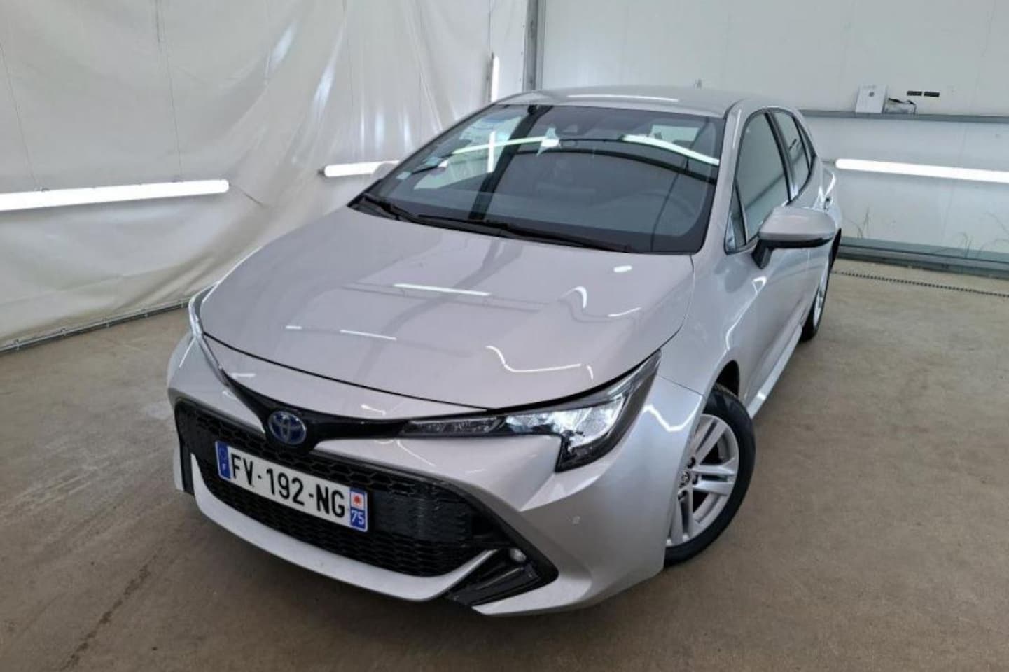 Toyota Corolla - 1.8 Hybrid Active 1.8 Hybrid Active, Parkeersensoren - AutoWereld.nl