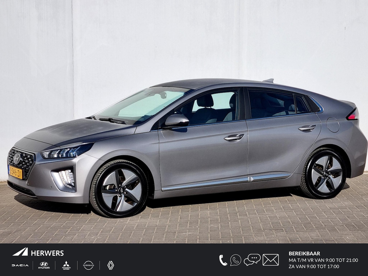 Hyundai IONIQ - 1.6 Hybrid HEV Comfort - Plus Automaat / Navigatie / Achteruitrijcamera / Cruise Control A - AutoWereld.nl