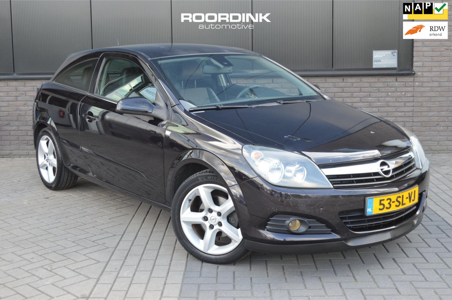 Opel Astra GTC - 1.8 |Keyless|Clima|half-leder - AutoWereld.nl