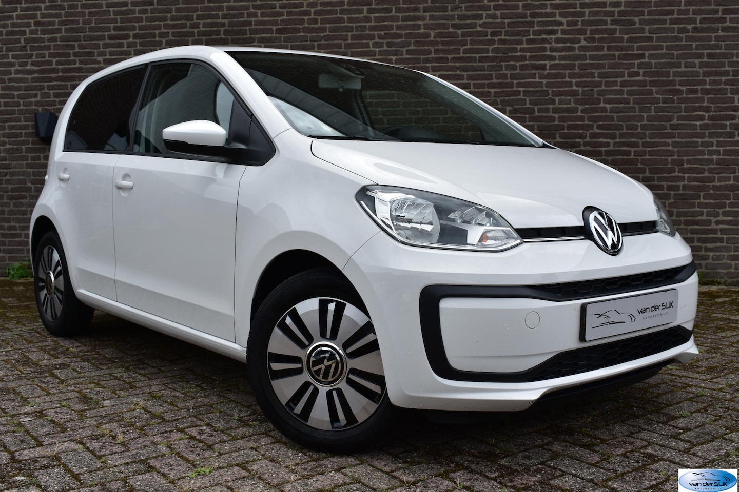 Volkswagen Up! - 1.0 BMT move up! NL Auto, Automatische lichtschakelaar, Airco - AutoWereld.nl