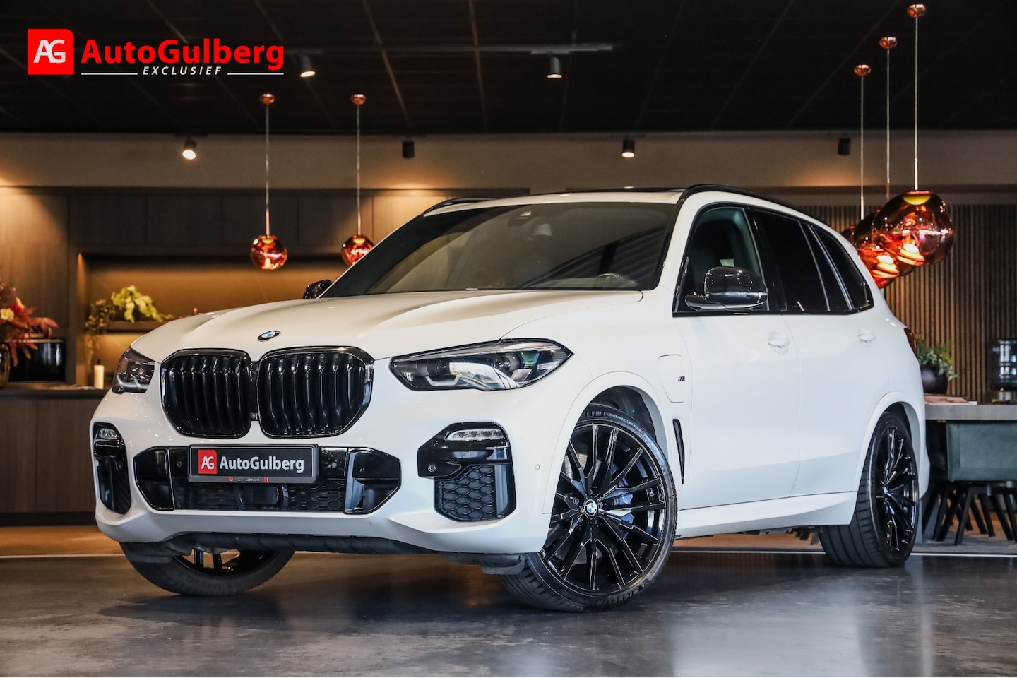 BMW X5 - xDrive45e High Exe M-Sportpakket Black Optic Voll leder Vernasca Coffee Geperforeerd met M - AutoWereld.nl