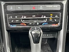 Volkswagen T-Cross - 1.5 TSI DSG Style | TREKHAAK | CLIMA | APPLE CAR PLAY