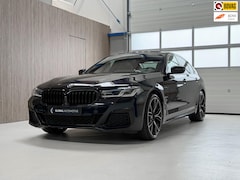 BMW 5-serie - 545e xDrive High Executive G30 LCi M Sport 394 PK 6 cilinder - M5 STOELEN - PANORAMADAK