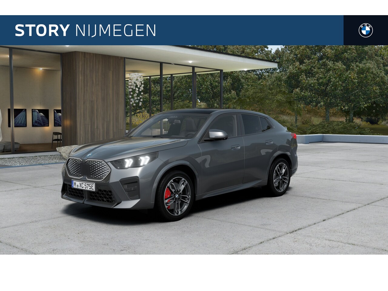 BMW iX2 - eDrive20 67 kWh M Sport Edition / Panoramadak / Trekhaak / Sportstoelen / Stoelverwarming - AutoWereld.nl