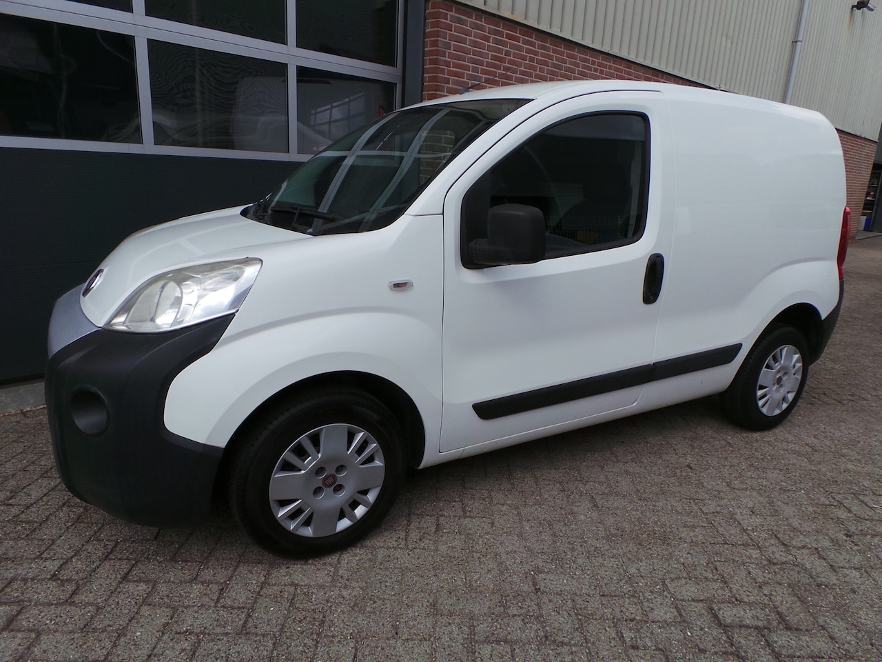 Fiat Fiorino - 1.3 MJ SX Airco,elc ramen,pdc achter - AutoWereld.nl