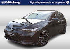 Volkswagen Golf - 1.5 eTSI 150pk DSG R-Line / Panoramadak / Black Style / Matrix LED / Harman Kardon / Elek