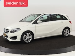 Mercedes-Benz B-klasse - 180 Ambition | Trekhaak | Half leder | Navigatie | Park Assist | Full LED | Bluetooth | Cr
