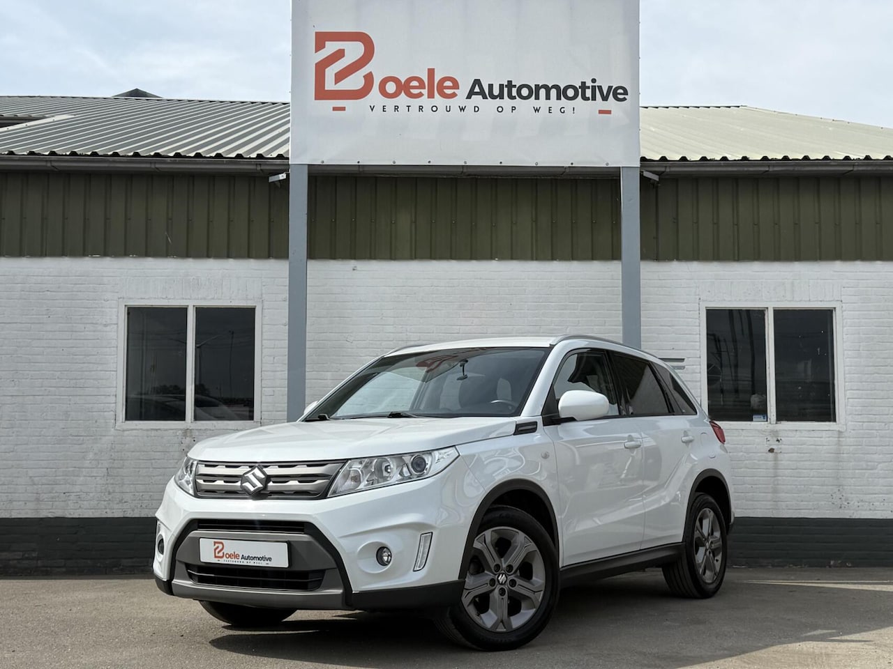 Suzuki Vitara - 1.6 High Executive Automaat / Carplay / 17 inch / Dealer Ondh. / Cruise - AutoWereld.nl