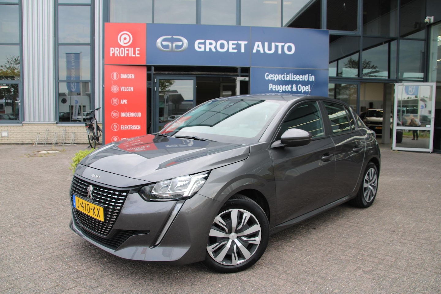 Peugeot 208 - 1.2 PureTech 100pk Active Airco Navi Camera Carplay Dealeronderhouden - AutoWereld.nl