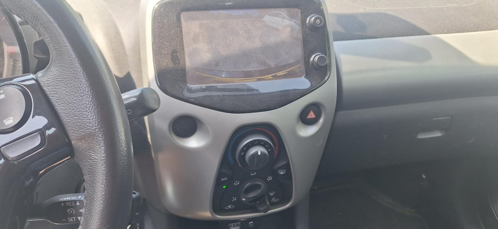 Toyota Aygo - 1.0 VVT-i x-clusiv 1.0 VVT-i x-clusiv - AutoWereld.nl