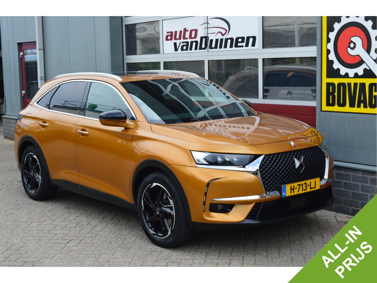 DS 7 Crossback - E-Tense 4x4 Executive PHEV O.a: Pano dak, Wegklapbare trekhaak, Key-less, Camera, Pdc, Etc - AutoWereld.nl