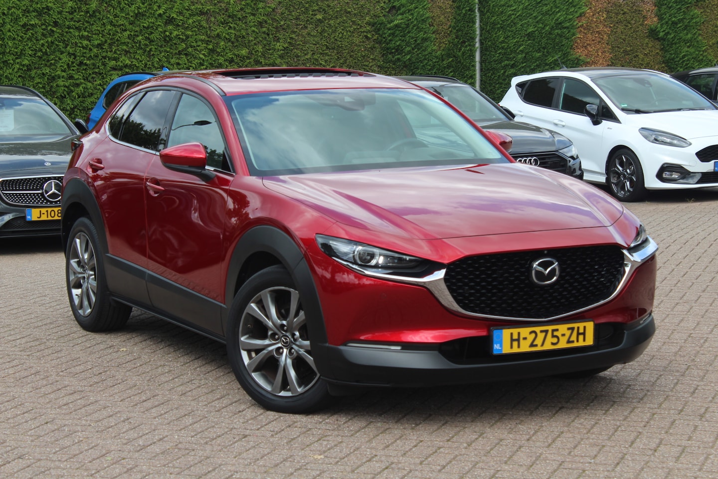 Mazda CX-30 - 2.0 e-SkyActiv-X M Hybrid Luxury / Schiufdak / Camera / Head-up / Leder / 18'' / Navigatie - AutoWereld.nl