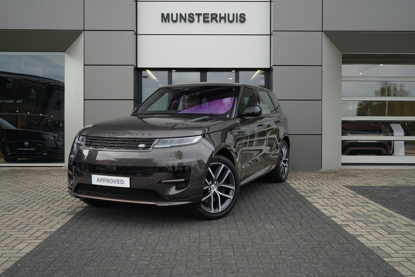 Land Rover Range Rover Sport - P440e Dynamic HSE | Schuif/Kantel dak | Zitplaatsen voor en achter verwarmd / gekoeld | El - AutoWereld.nl