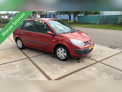 Renault Grand Scénic - 1.6-16V Expression Luxe