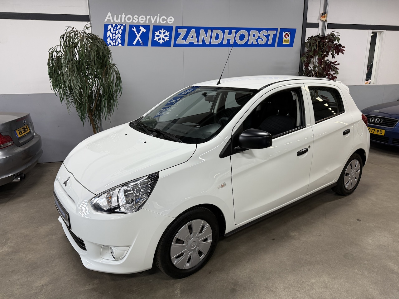 Mitsubishi Space Star - 1.0 Inform 1.0 Inform - AutoWereld.nl