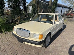 Mercedes-Benz 190-serie - 2.6 E Class