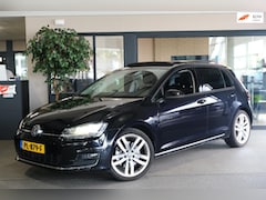 Volkswagen Golf - 1.4 TSI DSG Highline Pano Navi ACC CAM Leder