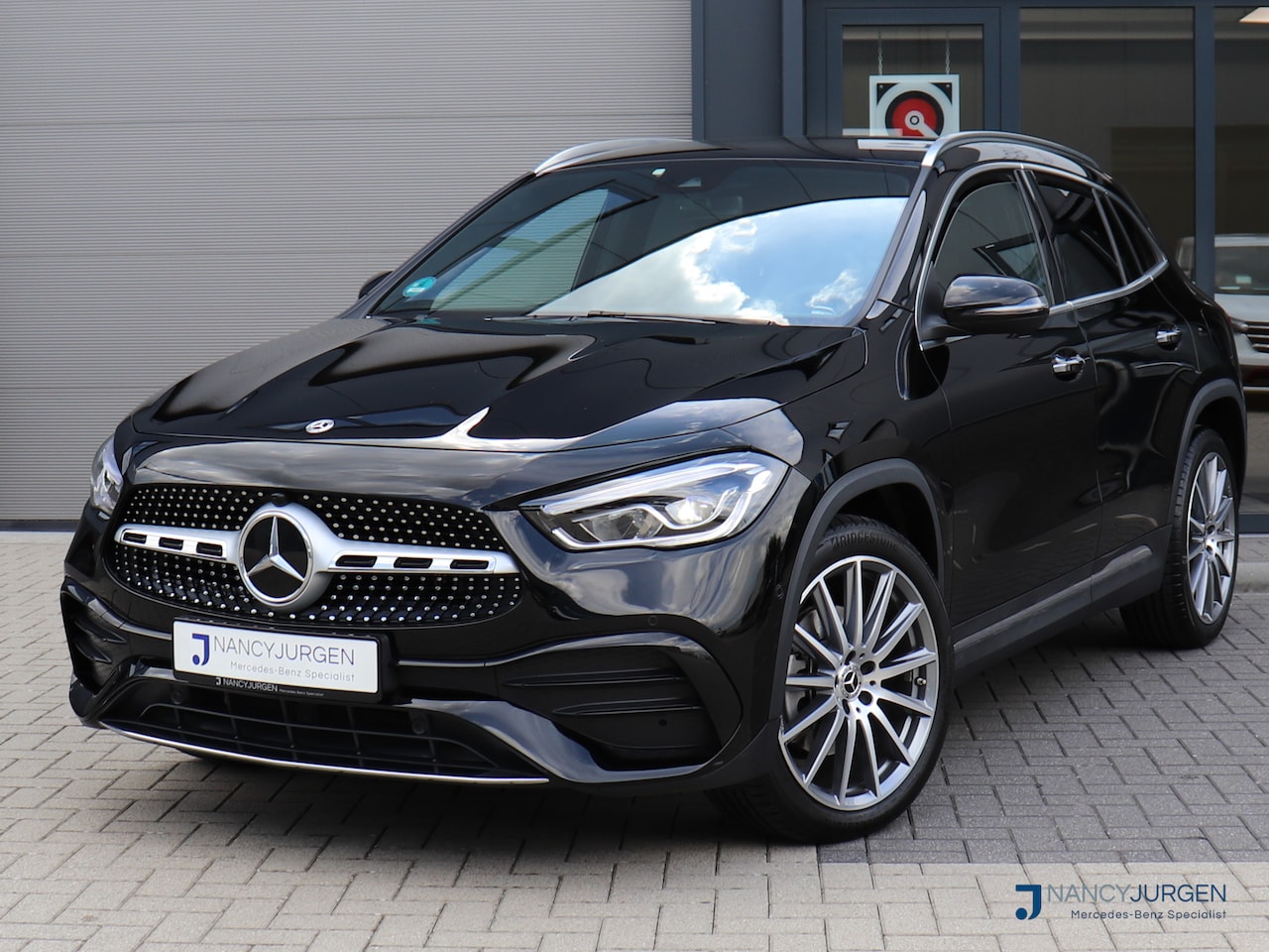 Mercedes-Benz GLA-Klasse - 250 e Business | AMG Limited | Two Tone Leder | Adapt. Cruise Control | Apple Car Play/And - AutoWereld.nl