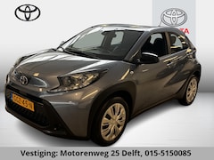 Toyota Aygo X - 1.0 VVT-i MT PLAY CARPLAY NAVI GARANTIE 8-2034 AIRCO. 13.000 KM. ADAPTIEVE CRUISE.1e EIG.A
