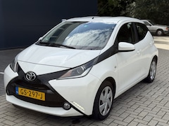 Toyota Aygo - 1.0 VVT-i x-play 5DRS | CAMERA | AIRCO | DEALERONDERH. | ELEK PA