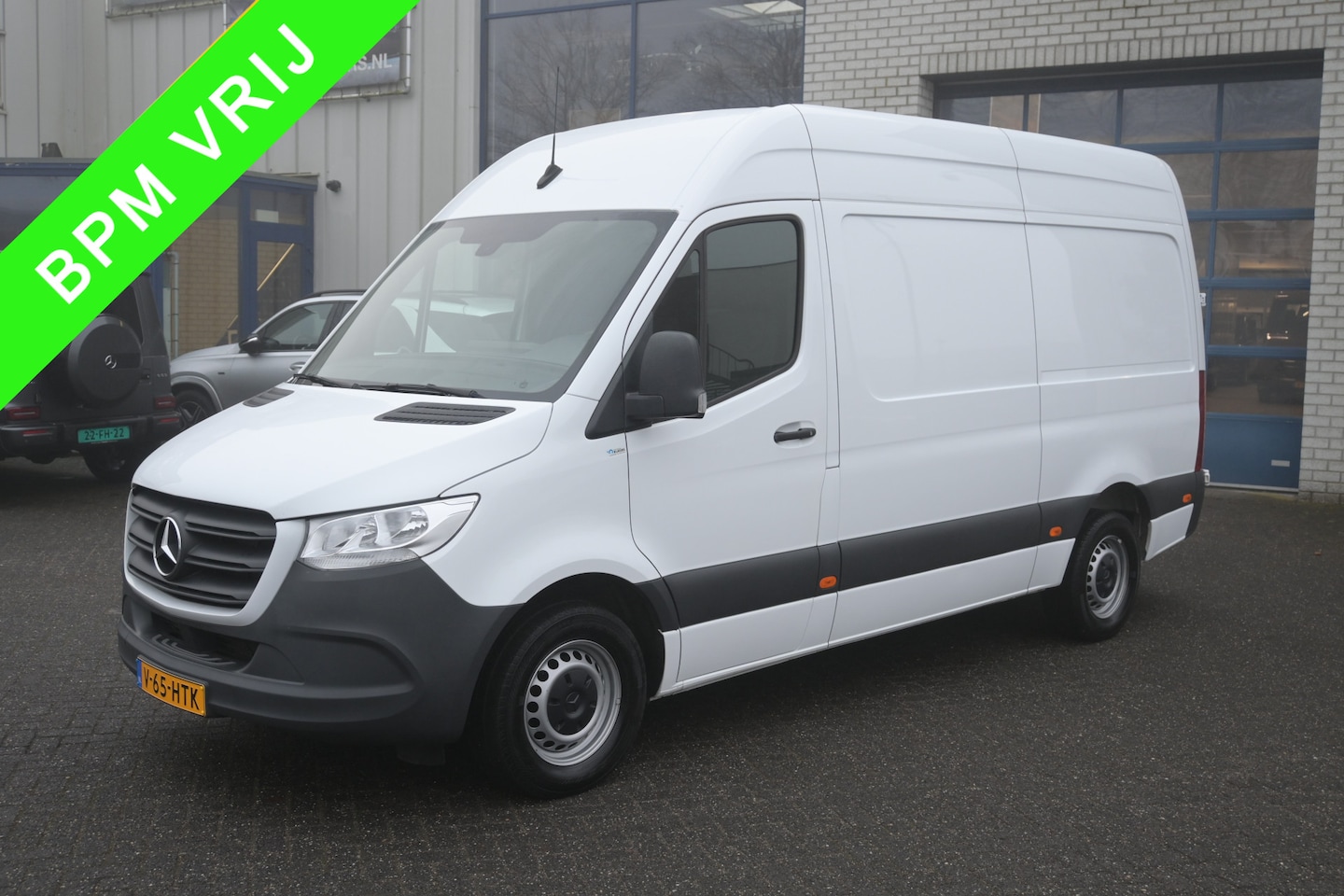 Mercedes-Benz Sprinter - 317 CDI L2H2 RWD MBUX met camera, Stoelverwarming - AutoWereld.nl