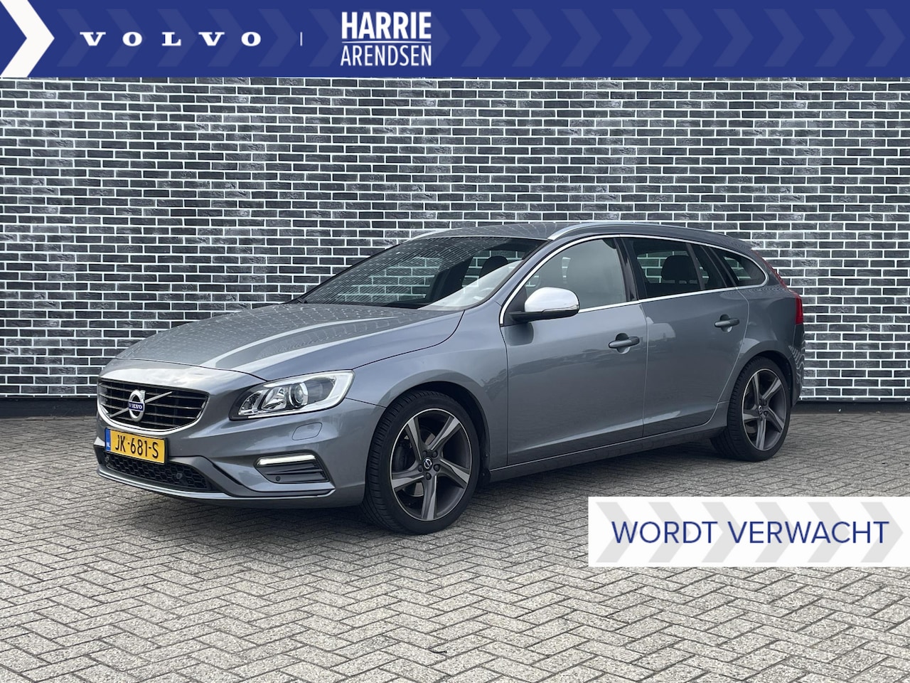 Volvo V60 - 1.5 T3 R-Design | Trekhaak | Park assist voor en achter | High performance audio | Stoelve - AutoWereld.nl