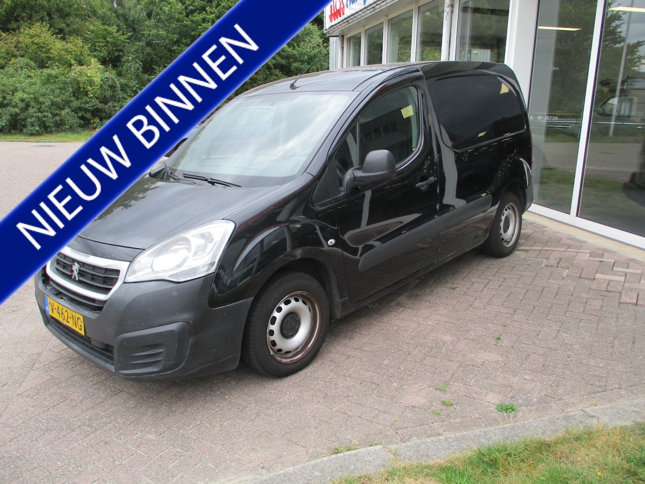 Peugeot Partner - 120 1.6 BlueHDi 75 L1 Pro 120 1.6 BlueHDi 75 L1 Pro - AutoWereld.nl