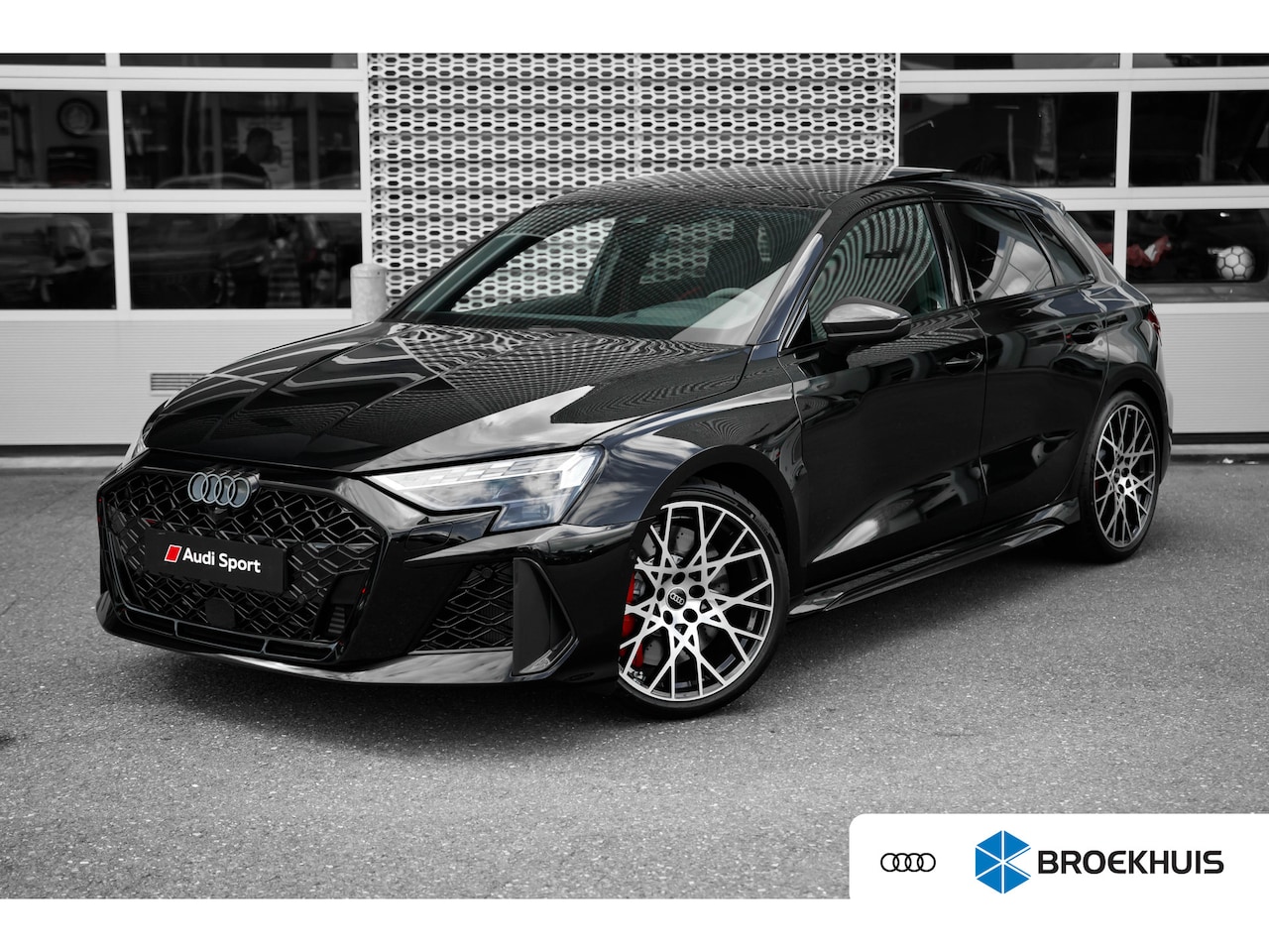 Audi A3 Sportback - 2.5 TFSI RS 3 quattro 2.5 TFSI RS 3 quattro - AutoWereld.nl