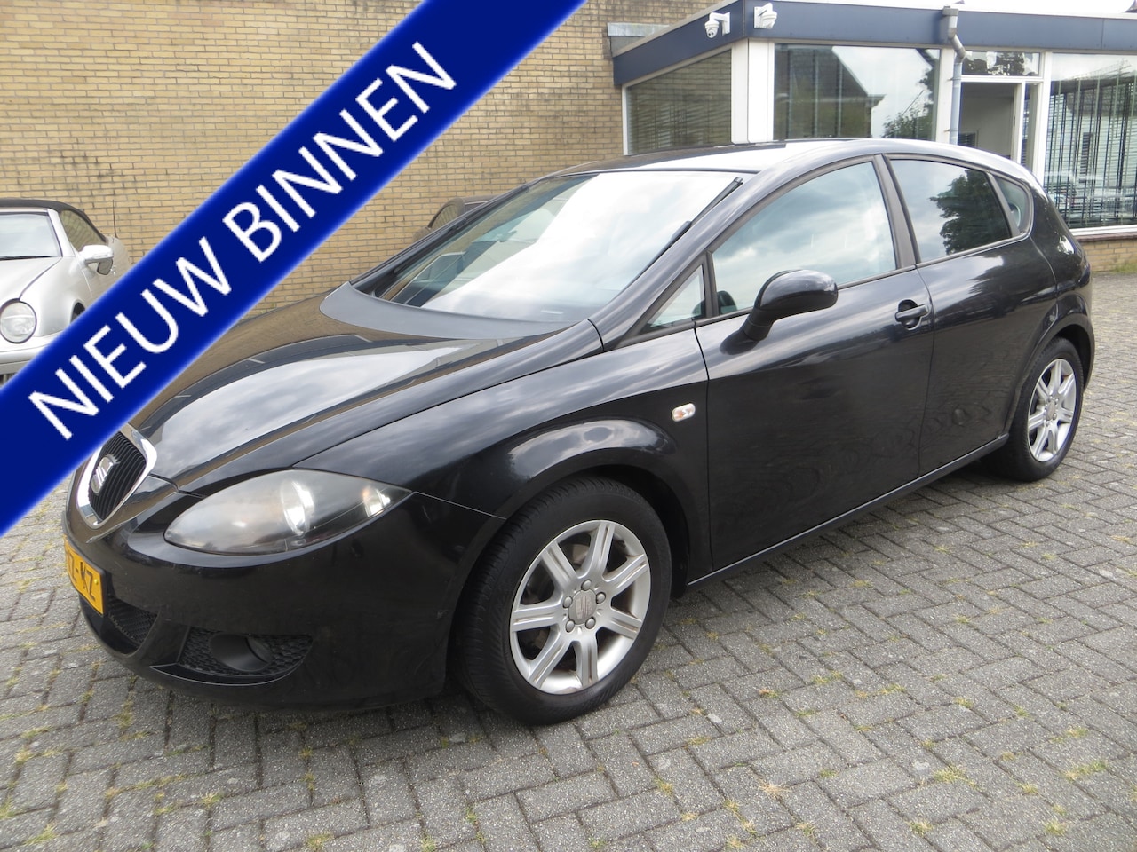 SEAT Leon - 1.6 Businessline-AIRCO KOUD-APK 6/26-RIJD PERFECT! - AutoWereld.nl