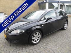 SEAT Leon - 1.6 Businessline-AIRCO KOUD-APK 6/26-RIJD PERFECT