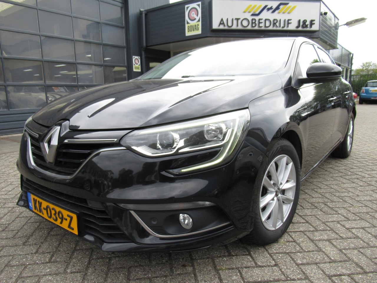Renault Mégane - 1.2 TCe Zen / NAV / PDC 2x / Bleutooth - AutoWereld.nl