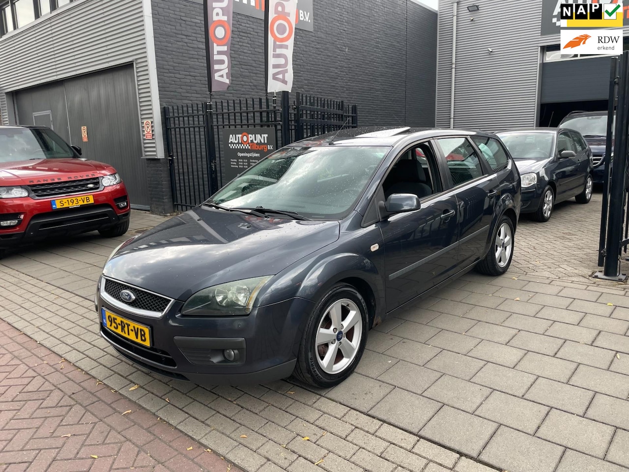 Ford Focus Wagon - 1.6-16V Futura Trekhaak Schuifdak Airco NAP APK - AutoWereld.nl
