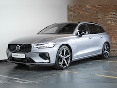 Volvo V60 - 2.0 T6 Plug-in hybrid AWD Plus Dark | Schuif/Kantel Panoramadak | Harman Kardon Premium Au