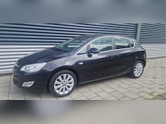 Opel Astra - 1.4 Turbo Sport Climatronic, Navigatie PDC NAP