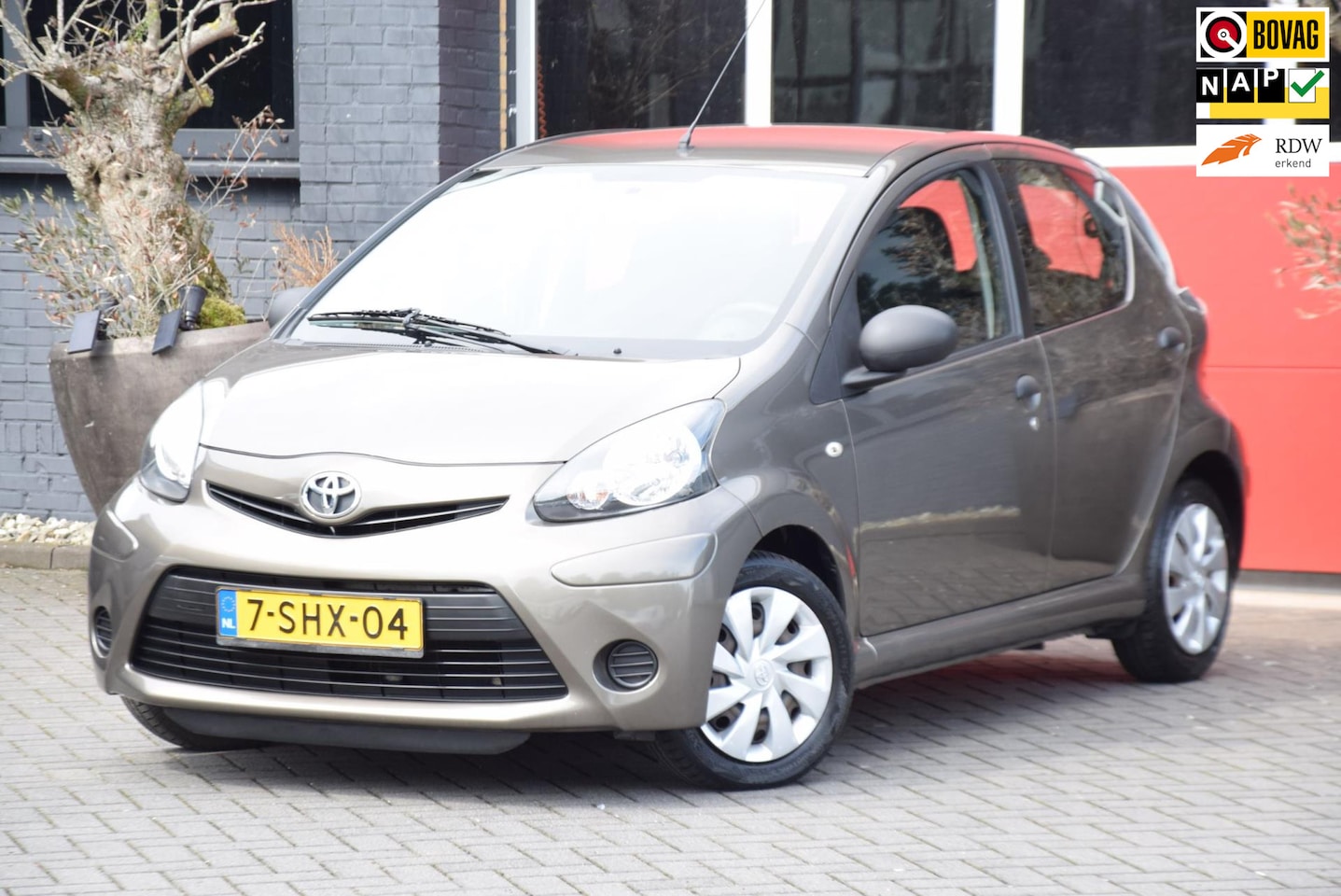 Toyota Aygo - 1.0 12V VVT-i 2013 5 Deurs Airco nieuwe apk - AutoWereld.nl