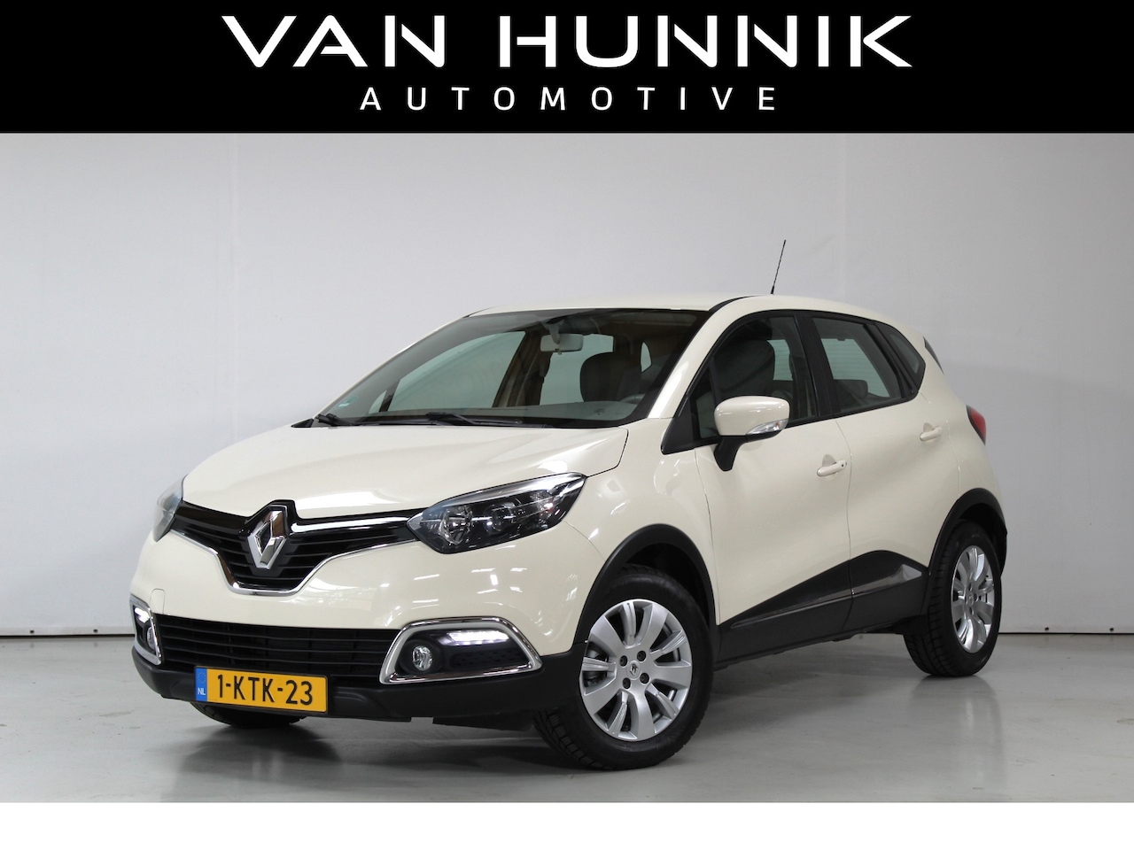 Renault Captur - 0.9 TCe Expression | Airco | Cruise | Navi | Trekhaak | Pdc - AutoWereld.nl