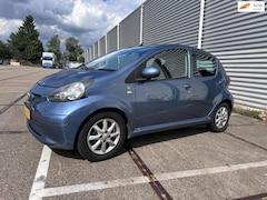 Toyota Aygo - 1.0-12V +