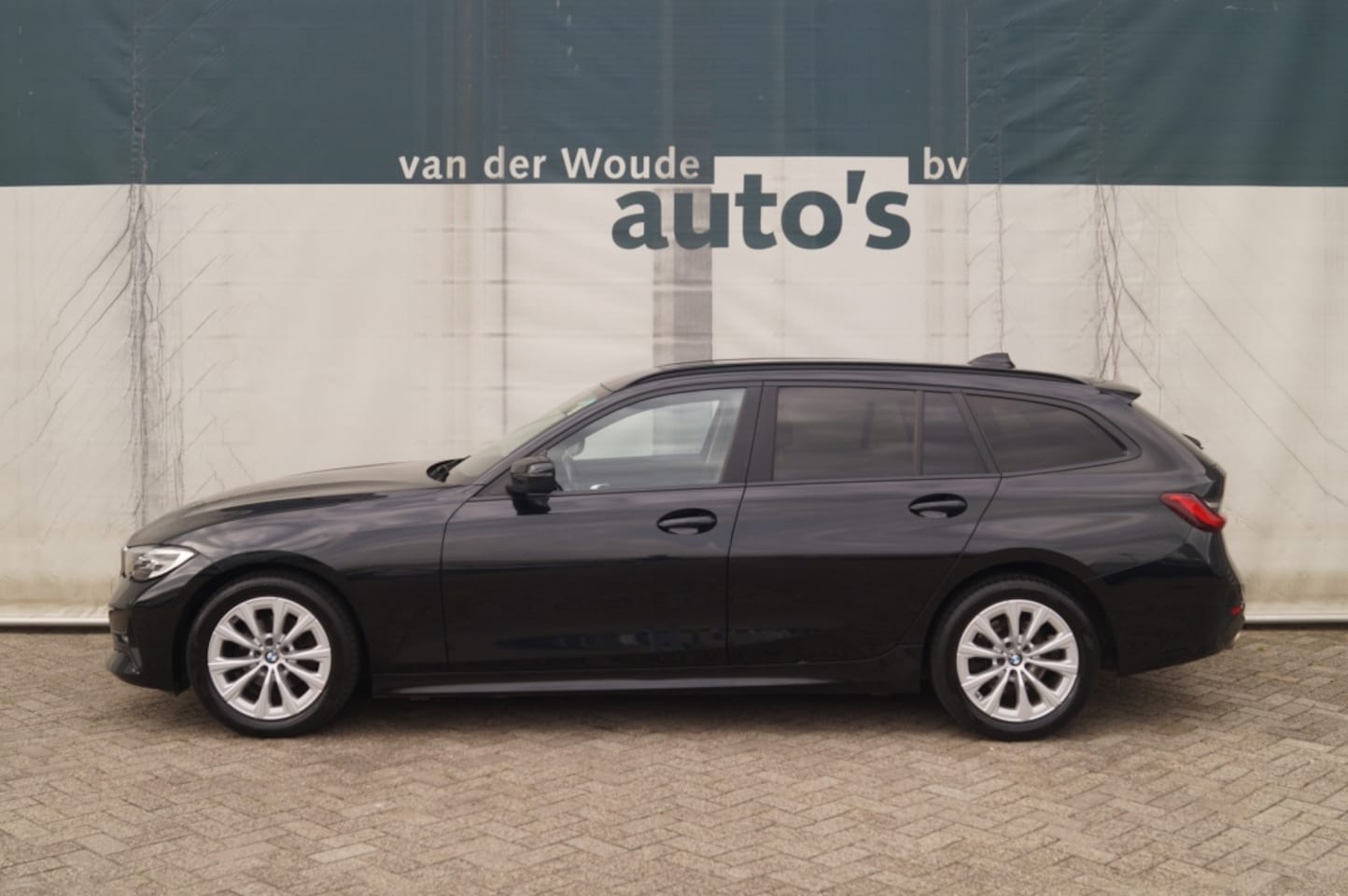 BMW 3-serie Touring - 318d Executive 318d Executive - AutoWereld.nl
